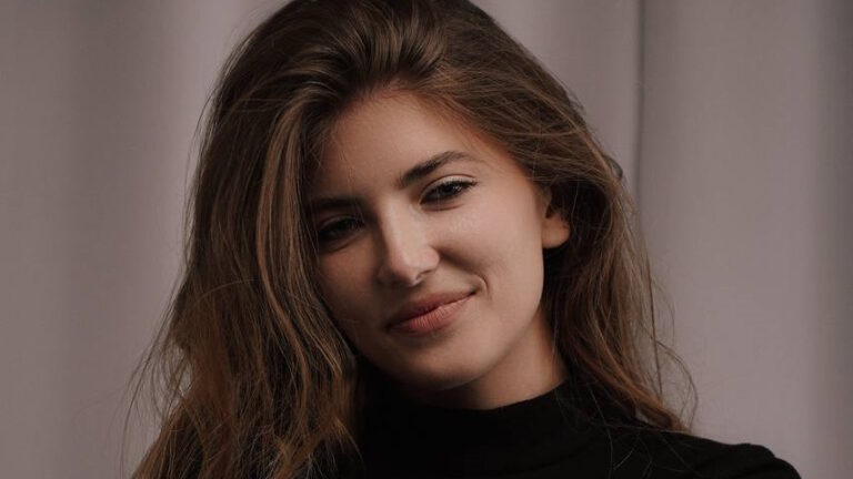 Анна Артёмова — логопед-дефектолог, портрет для блога